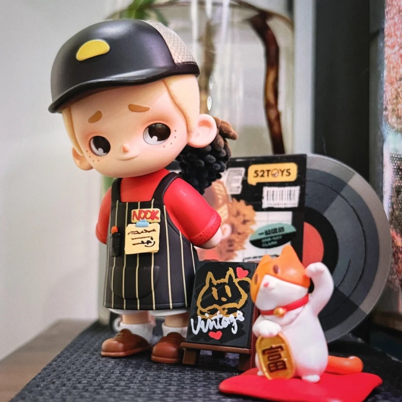 Коллекционная фигурка-сюрприз  – обзор и цена Vintage And Collectible Stores